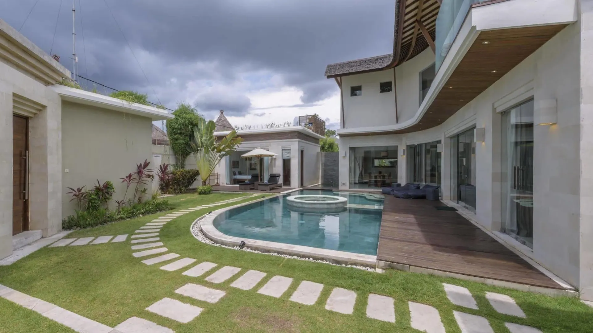 K Villas By Premier Hospitality Asia Seminyak